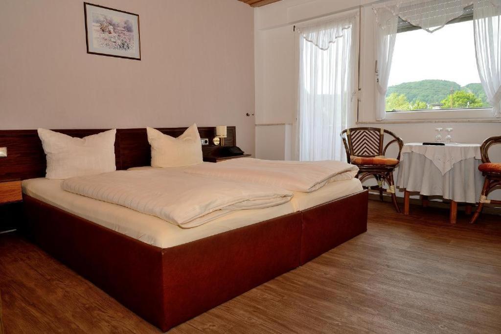 Weinhaus Hotel Zum Josefshof Graach Dış mekan fotoğraf