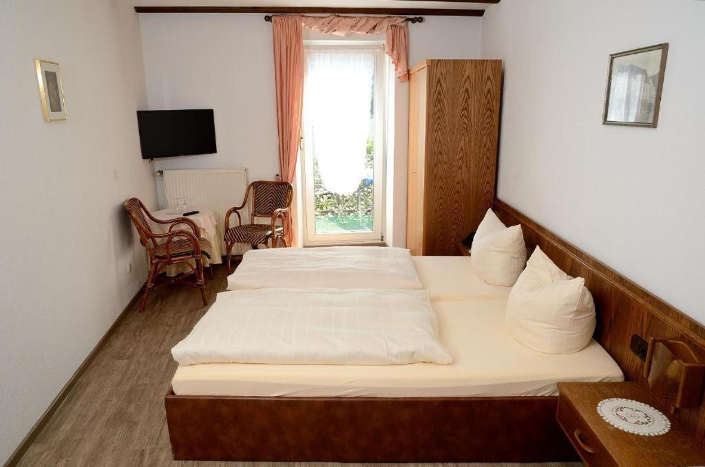 Weinhaus Hotel Zum Josefshof Graach Oda fotoğraf