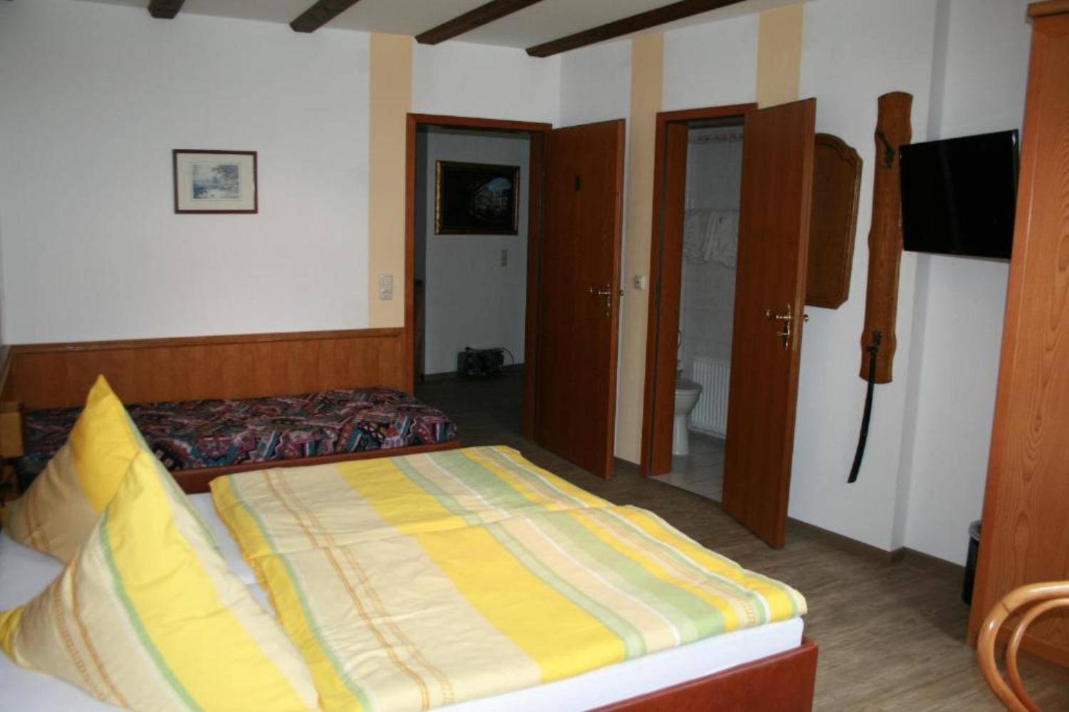 Weinhaus Hotel Zum Josefshof Graach Oda fotoğraf